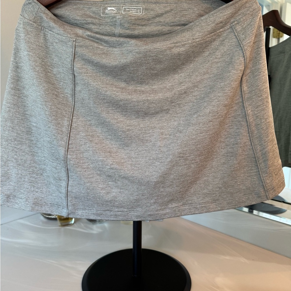Slazenger‎ Golf Skort Gray with Pleated back Large - Picture 8 of 9